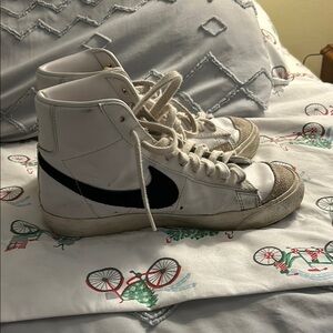 Women’s size 8.5 nike Blazers